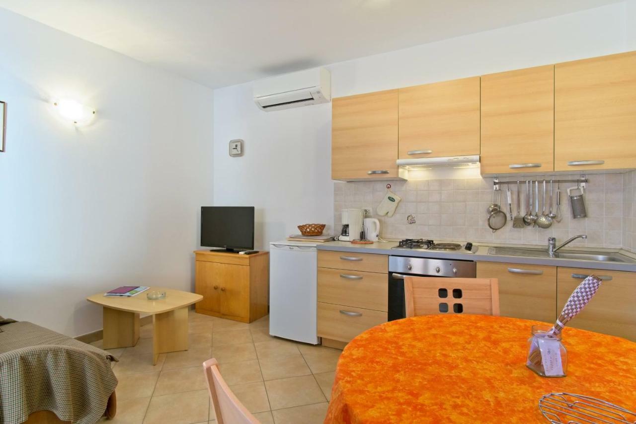 Apartmani Dorita مالي لوشينغْ المظهر الخارجي الصورة