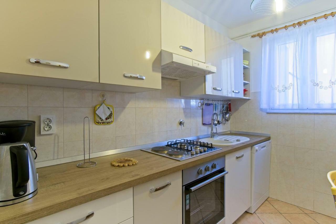 Apartmani Dorita مالي لوشينغْ المظهر الخارجي الصورة